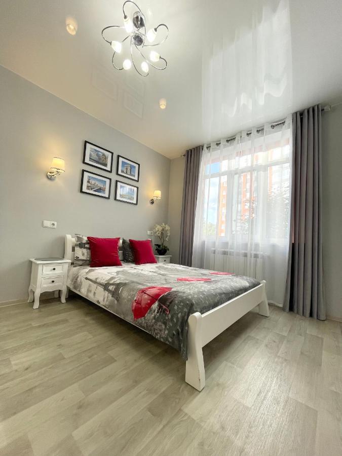 Apartment Studio Paris 2 Ирпень Экстерьер фото
